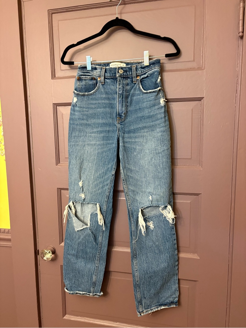 Abercrombie & Fitch Distressed Straight-Leg Blue Jeans ultra high rise sz 25